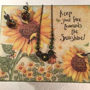 Volcano sorrelli set. EUC